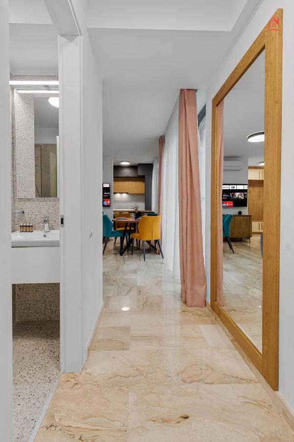 Apartament Opera Residence - Cismigiu, Eroilor, Free Private Parking Bucareste Exterior foto